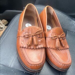 Johnston & Murphy Tan Leather Loafers with Tassels